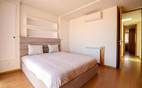 Ribeira Riverhouse - City Centre Duplex With Terrace